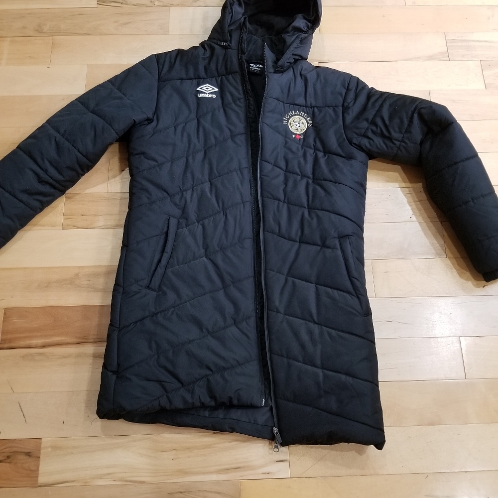Large Umbro Soccer warm up full length jacket